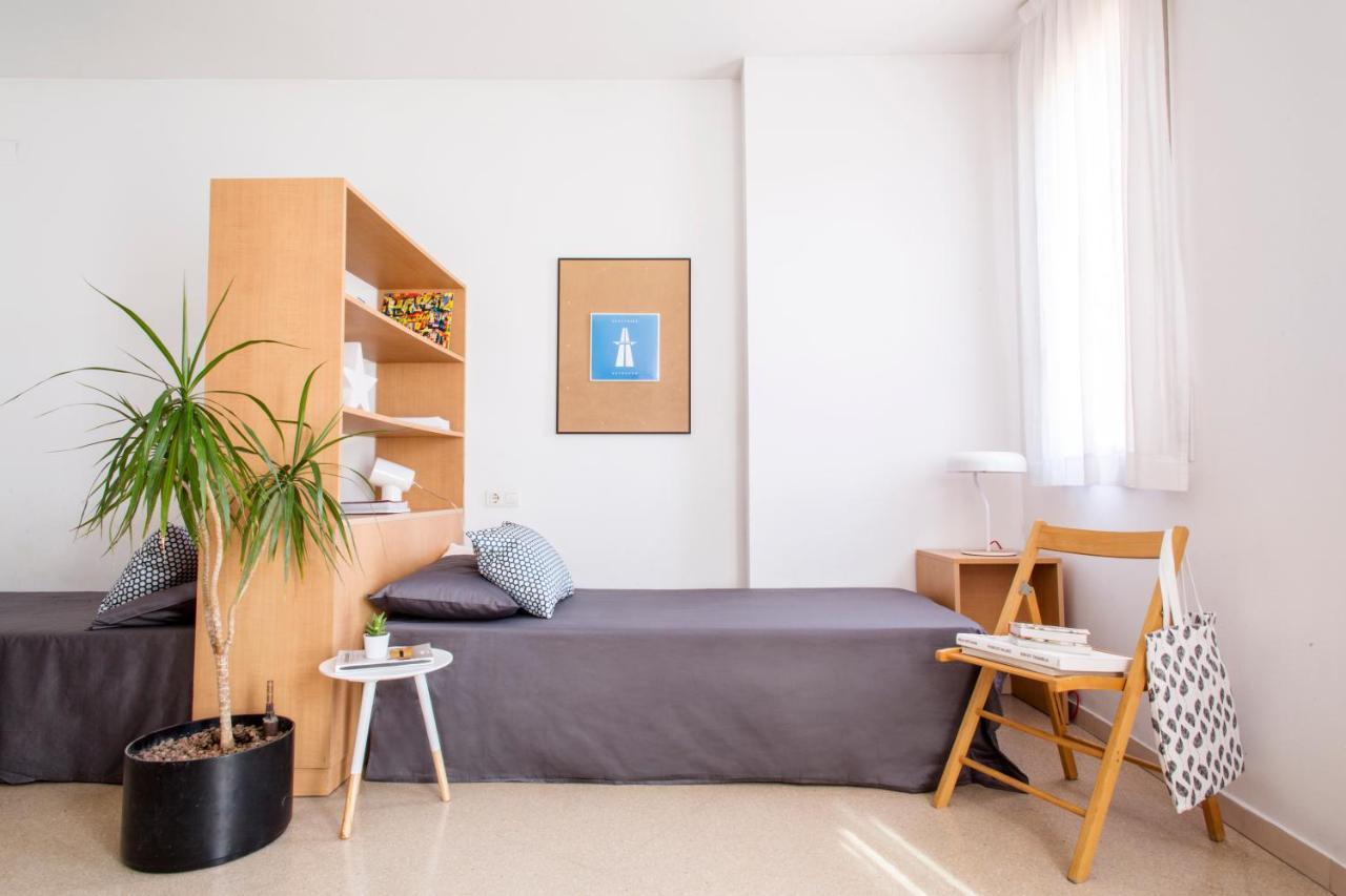 Residencia Universitaria Resa Francesc Giralt I Serra Τεράσα Εξωτερικό φωτογραφία